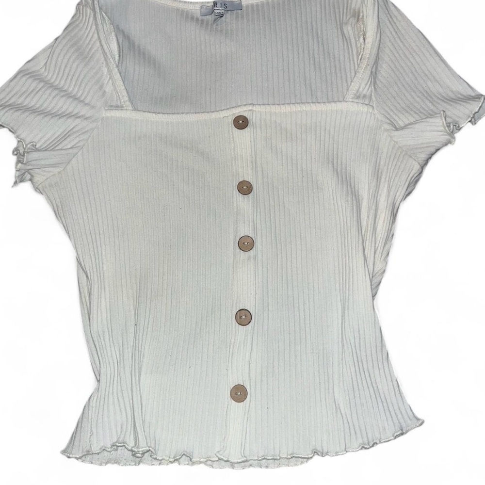 Iris White Ribbed Buttoned Blouse